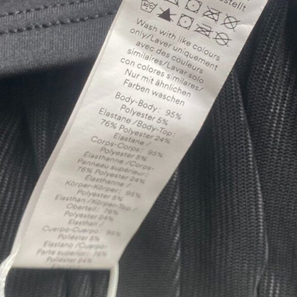 NWT Halara High Waisted 2-in-1 Pocket Mesh Mini Skirt, Black, Size S - Picture 8 of 9